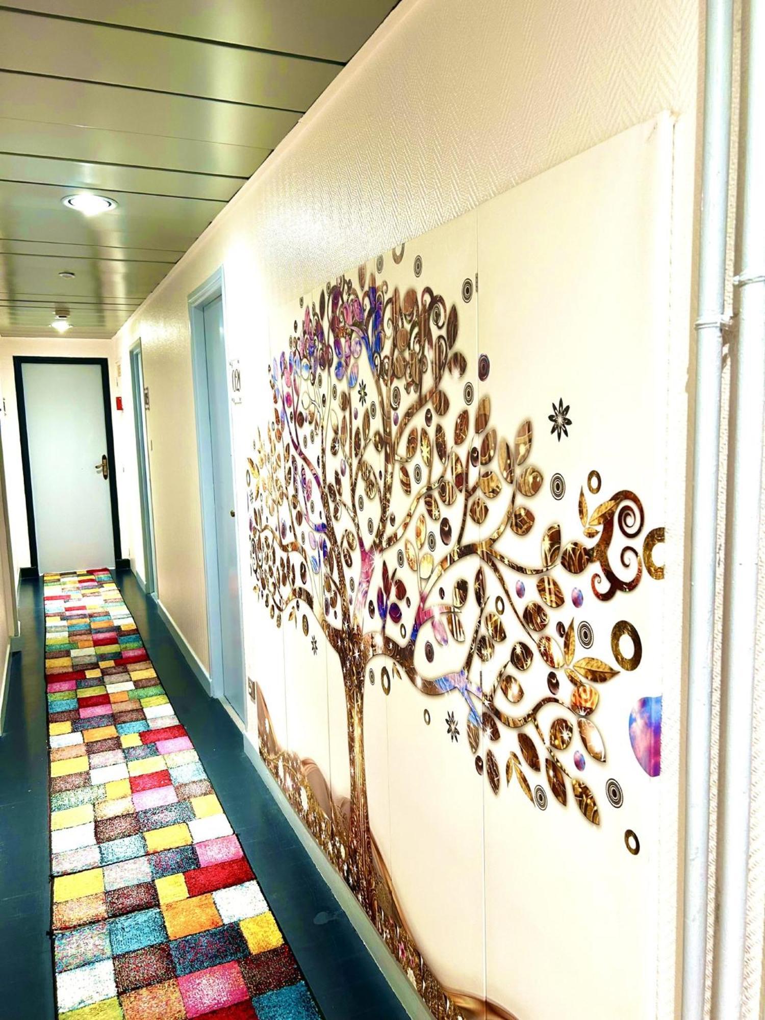 Kyriad Restaurant Centre Spa Vichy Bagian luar foto